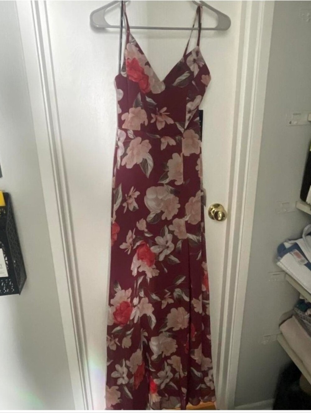 Lulu's  Floral V-Neck Maxi Dress in Burgundy Sz XS